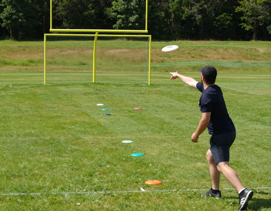 Field goals drill disc golf practice football goalposts