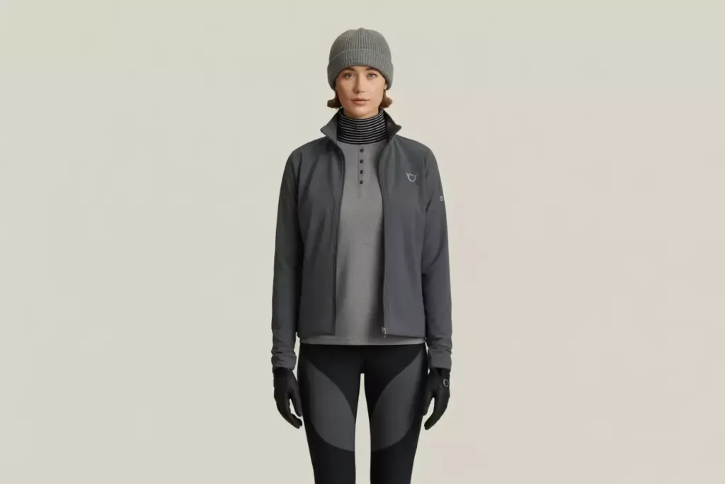 The Minimalist Chic Approach Woman Golfer In Monochromatic Gray And Black