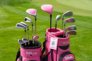 Read more about the article 6 Irresistible Pink Golf Set Options for a Standout Style on the Green