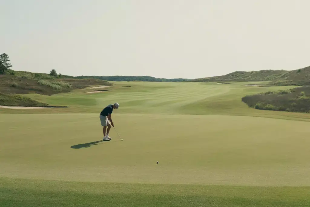 Sweetens Cove Minimalist Putting On Natural Contoured Green