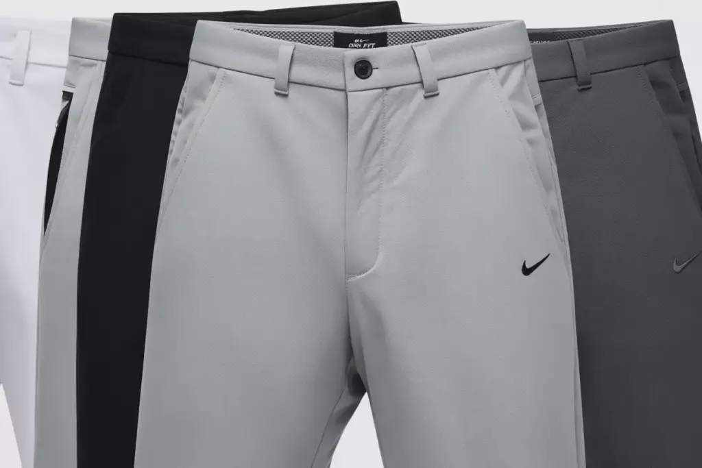 Nike dri fit victory flat front straight leg golf pants