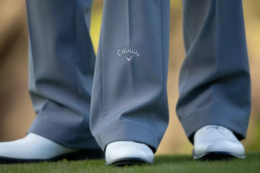 Callaway opti dri boot cut golf pants over shoes