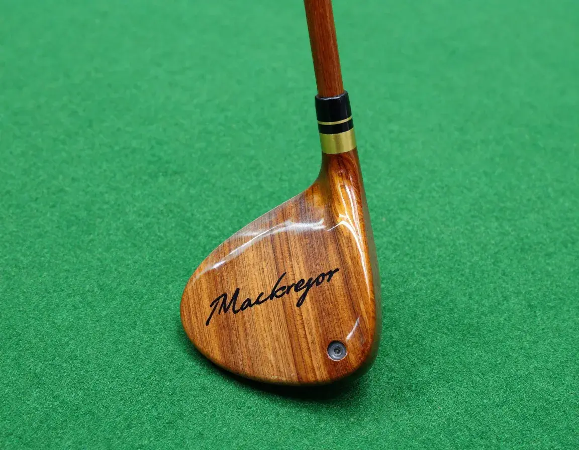 Read more about the article 9 Iconic Old Wood Golf Clubs Every Collector Should Know