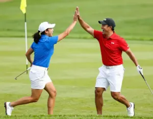 Read more about the article 8 Perfect Golf Couple Instagram Captions to Win the Feed